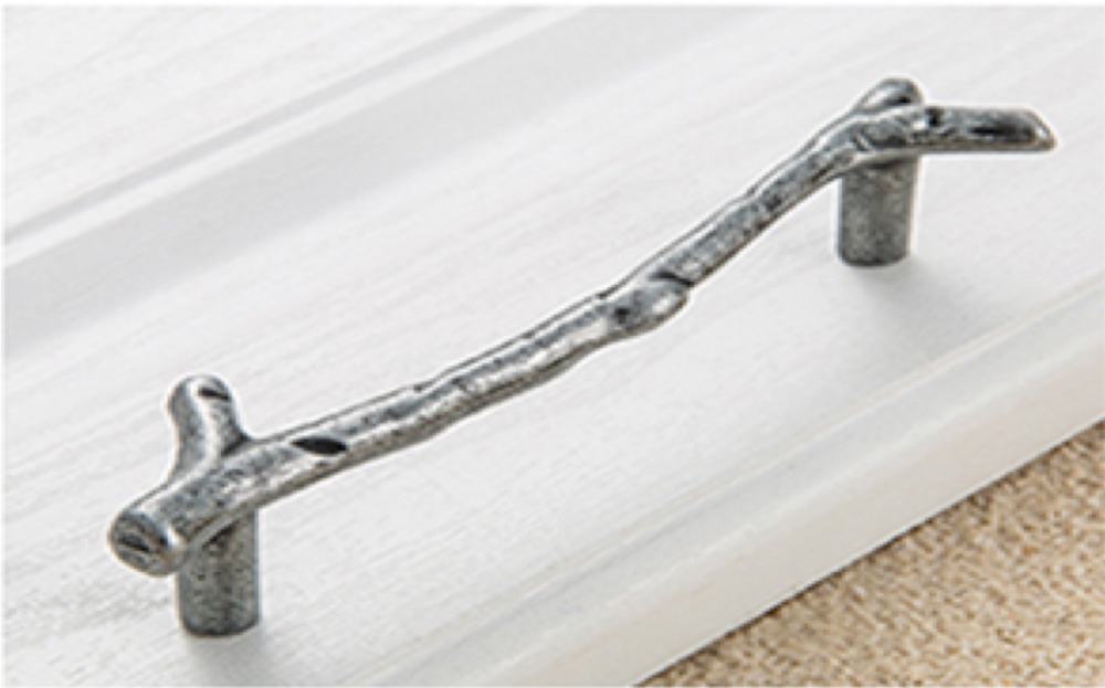 ⁦يد صينية جذع شجرة اسود وفضي⁩ - الصورة ⁦2⁩