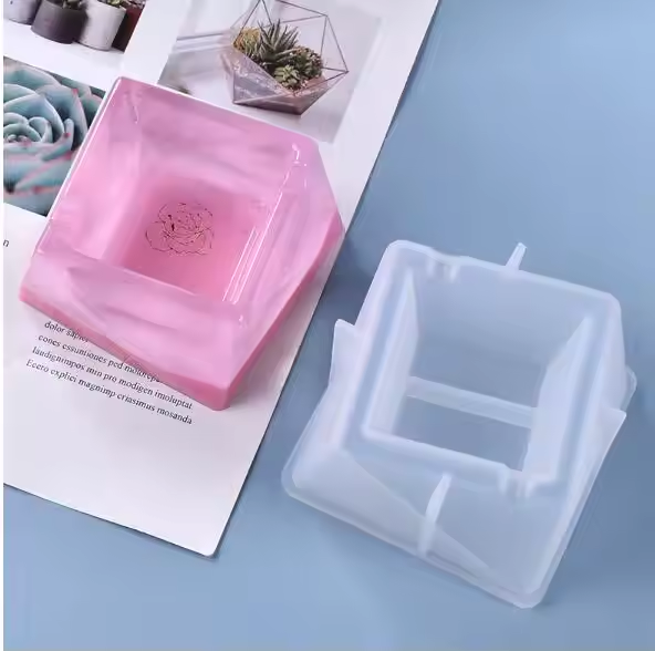 قالب صبانة مربع